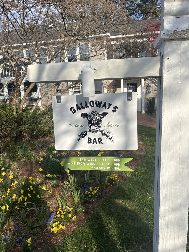 Galloways Wine Shop & Bar Logo
