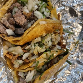 El Senor de los tacos - Al pastor & asada tacos. - Food Stands Near Me - Van Nuys, California El Senor de los tacos - Al pastor & asada tacos. - Food Stands Near Me - Van Nuys, California