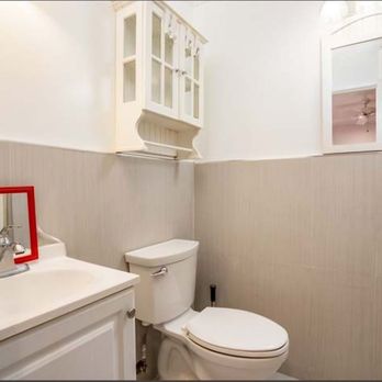 Velasquez Construction - Before master bathroom https://photos.app.goo.gl/ZhG97CX969CP2V8HA - General Contractors Near Me Velasquez Construction - Before master bathroom https://photos.app.goo.gl/ZhG97CX969CP2V8HA - General Contractors Near Me