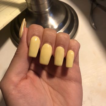 Nails by Mercede - left hand. the middle finger was the broken nail reapplied. the shape is so thick compared to the others. - Nail Salons Near Me - Orlando, Florida