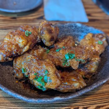 Dumpling Hours - Fried chicken wings were flavored and fried really well - Dim Sum Near Me - Oakland, California