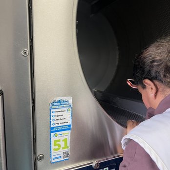 Lola's Laundry - The attendant I spoke to at the dryer that tore my robe. - Laundromat Near Me - Sacramento, California Lola's Laundry - The attendant I spoke to at the dryer that tore my robe. - Laundromat Near Me - Sacramento, California