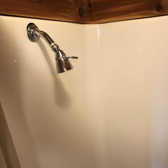 Hideaway Ranch & Refuge - I am 6'1 and this shower head came to my shoulders. Also I was looking straight into spider webs. - Vacation Rentals Near Me - Bluff Dale, Texas Hideaway Ranch & Refuge - I am 6'1 and this shower head came to my shoulders. Also I was looking straight into spider webs. - Vacation Rentals Near Me - Bluff Dale, Texas