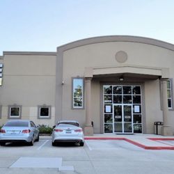 Lifetime Fitness - Entrance