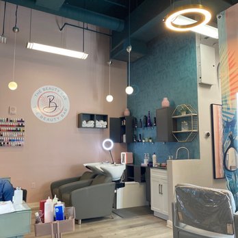 The Beauty Bar Midtown - Clean and beautiful interior - Hair Salons Near Me - Miami, Florida The Beauty Bar Midtown - Clean and beautiful interior - Hair Salons Near Me - Miami, Florida
