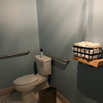 Aura Sauna Studio - Bathroom - Saunas Near Me - Pittsburgh, Pennsylvania