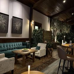 Dining Room with lounge area for drinks