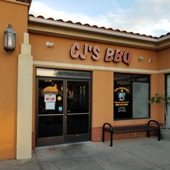 CJ's Barbecue - the entrance to the restaurant - Burgers Near Me - Oxnard, California