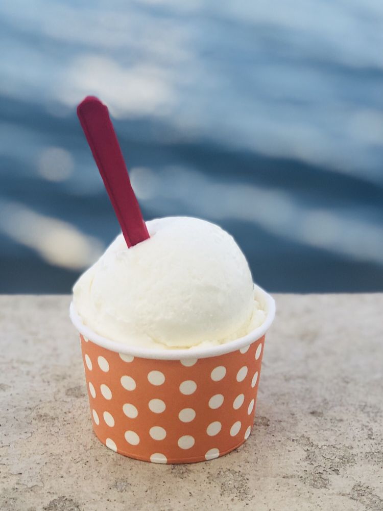 UNCLE CARLOS GELATO & PATISSERIE 70 Photos & 70 Reviews 141 Melody