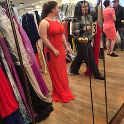 Chic's Place - Prom dress shopping for my younger sister