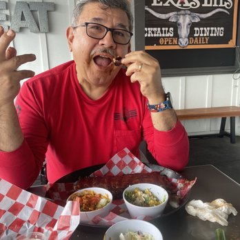 Texas Lil's Mesquite Grill - One happy guy! - Barbeque Near Me - Temecula, California