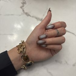 Miyu Nails and Spa - Aura nails