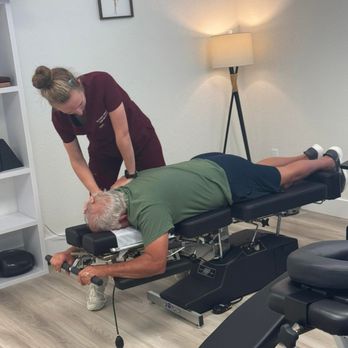 Delta Chiropractic and Wellness - Chiropractors Near Me - Dickinson, Texas