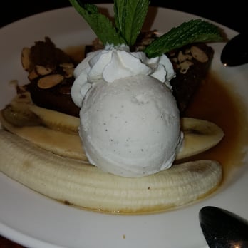 Bahama Breeze - Banana nut cake love it - Bars Near Me - Wayne, New Jersey