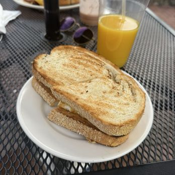 The Cubby Hole - Egg Sandwich - Breakfast & Brunch Near Me - Moorestown, New Jersey
