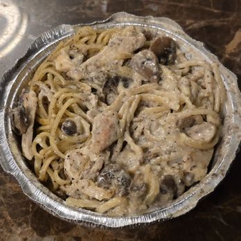 Manic Coffee - Wild mushroom truffle pasta, linguine and chicken - Coffee & Tea Near Me - Toronto, Ontario