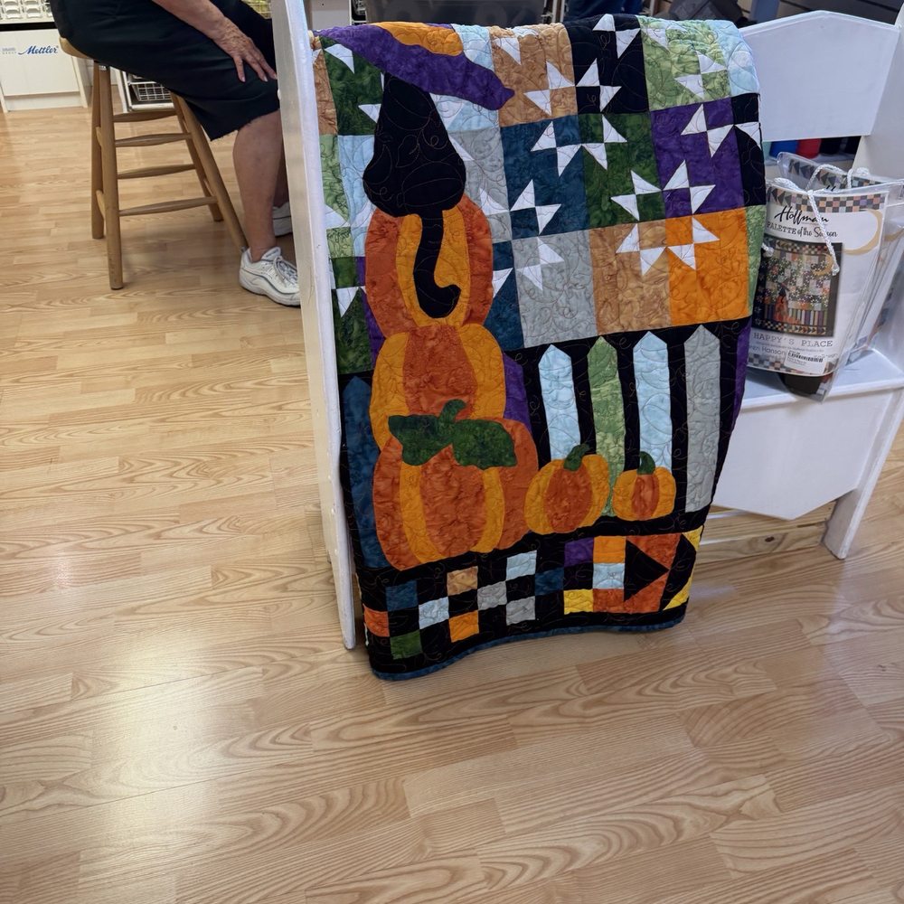 The Cotton Patch - Quilt sample - Fabric Stores Near Me - Lafayette, California