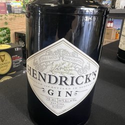 P & L Liquors