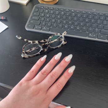 J Salon - Nail Salons Near Me - Chicago, Illinois J Salon - Nail Salons Near Me - Chicago, Illinois