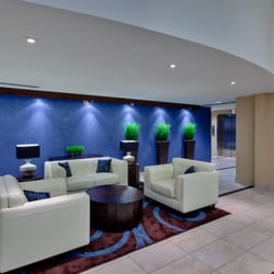 Holiday Inn Express & Suites Chatham South