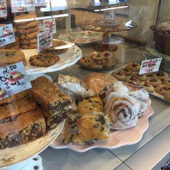 Lis Bake Shop - Cookies , pound cake , and more - Desserts Near Me - Mystic, Connecticut Lis Bake Shop - Cookies , pound cake , and more - Desserts Near Me - Mystic, Connecticut