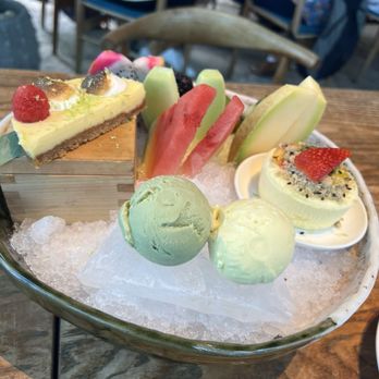 ETARU - Dessert platter - Japanese Near Me - Hallandale Beach, Florida