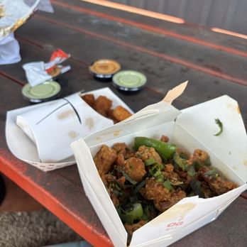 Spicy Boys Fried Chicken - St. Elmo - Tingly tots and classic tenders - Food Trucks Near Me - Austin, Texas Spicy Boys Fried Chicken - St. Elmo - Tingly tots and classic tenders - Food Trucks Near Me - Austin, Texas