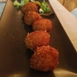 La Terraza del Duque - Croquetas del Duque. Hoy de jamón