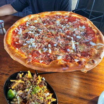 Oribello’s Bar & Kitchen - Longanisa pizza - Sports Bars Near Me - Austin, Texas Oribello’s Bar & Kitchen - Longanisa pizza - Sports Bars Near Me - Austin, Texas