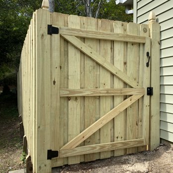Aiken Fence - Overlap Privacy Gates. Custom Made for any size. Call us for your free estimate. www.chattelsindesign.com, www.aikenfence.com - Fences & Gates Near Me - Aiken, South Carolina Aiken Fence - Overlap Privacy Gates. Custom Made for any size. Call us for your free estimate. www.chattelsindesign.com, www.aikenfence.com - Fences & Gates Near Me - Aiken, South Carolina