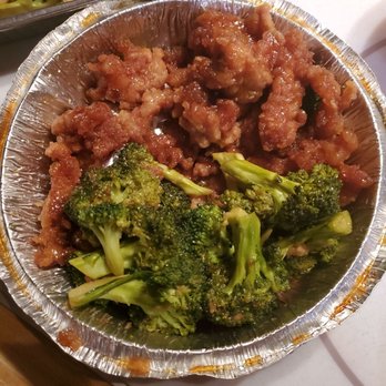 China - Confirmed several time only chicken no rice no vegetables just chicken. Paid 8.99 for half of what I ordered!  COMPLETE SCAM and RIP OFF! - Chinese Near Me - Greenville, South Carolina