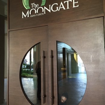 The Moongate - Asian Fusion Near Me - Cancún, AGU