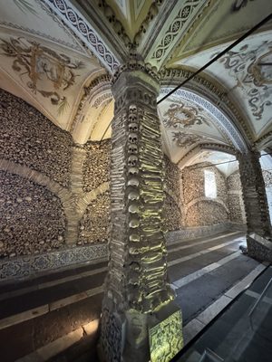 Chapel of Bones (Évora) by null