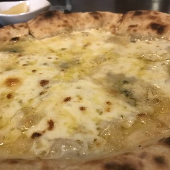Il Pizzaiolo - Four Cheese Neapolitan Pizza - Italian Near Me - Warrendale, Pennsylvania