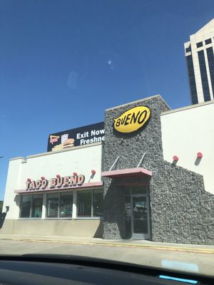 Taco Bueno by null