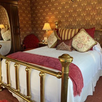 Mill Rose Inn - Comfy bed - Hotels Near Me - Half Moon Bay, California Mill Rose Inn - Comfy bed - Hotels Near Me - Half Moon Bay, California