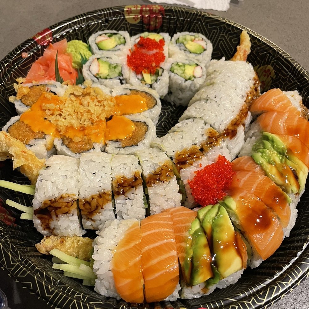 Kibo Sushi House - Sushi & maki platter - Sushi Bars Near Me - Toronto, Ontario Kibo Sushi House - Sushi & maki platter - Sushi Bars Near Me - Toronto, Ontario
