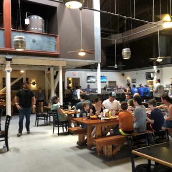 Maui Brewing - Brewpubs Near Me - Lahaina, Hawaii Maui Brewing - Brewpubs Near Me - Lahaina, Hawaii