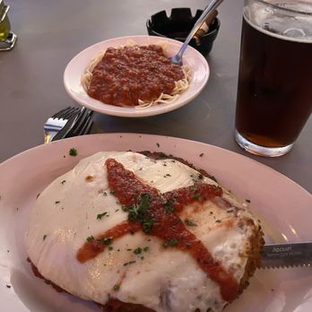 CD Roma Restaurant - Chicke Chicken Parmigiana - what a large portion! - Italian Near Me - St Petersburg, Florida CD Roma Restaurant - Chicke Chicken Parmigiana - what a large portion! - Italian Near Me - St Petersburg, Florida