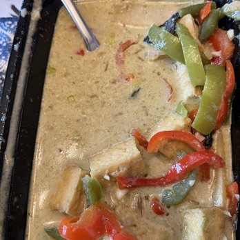 Sand Pebbles Restaurant - Green Curry - Sushi Bars Near Me - Aurora, Ohio