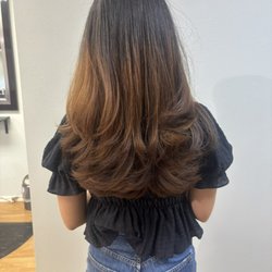 Wakeup Beauty Salon - Hair cut and style