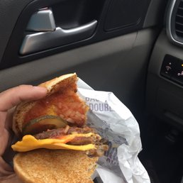 This is the most disgusting hamburger I have ever had,  no wonder they only have two stars.  I'm not giving them any stars.