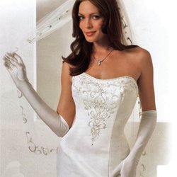 Alexi's Bridals and Formals