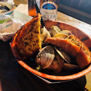 DJ's Clam Shack - Garlic steamed middle neck clams - Seafood Near Me - Key West, Florida