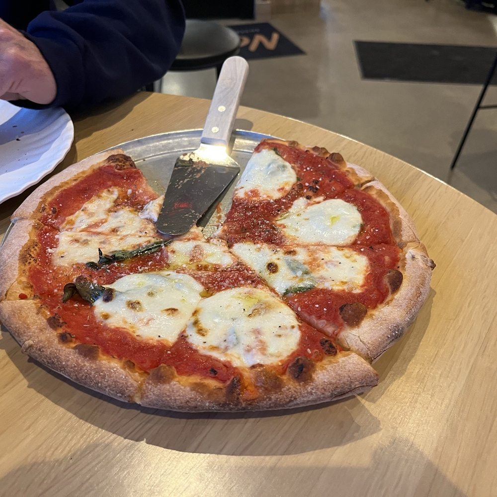 Medium Margherita Medium Margherita