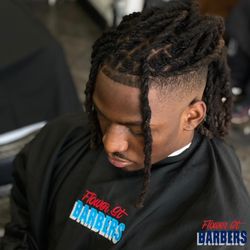 Flower Street Barbers - Mid -Zero Fade/ Line up