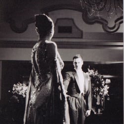 Move As One - Shall we dance?