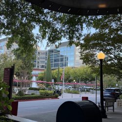 Stanford Hospital and Clinics Market Square Cafeteria - Front view of the main hospital, 900 Pasteur Drive , Palo Alto's