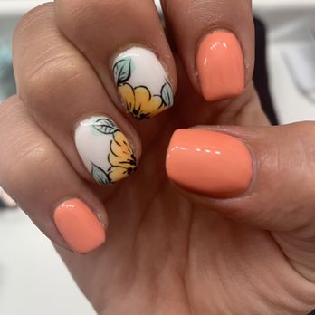 Sparks Nail Spa - I am very rough on my hands, but thank goodness for Tommy! - Nail Salons Near Me - Sparks, Nevada