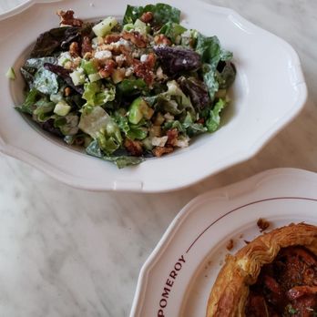 Pomeroy - Le Pomeroy Salade - French Near Me - Winnetka, Illinois